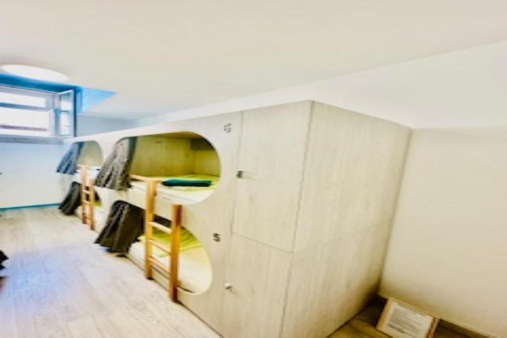 Fantasy Hostel ปอร์โต ภายนอก รูปภาพ