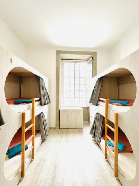 Fantasy Hostel ปอร์โต ภายนอก รูปภาพ