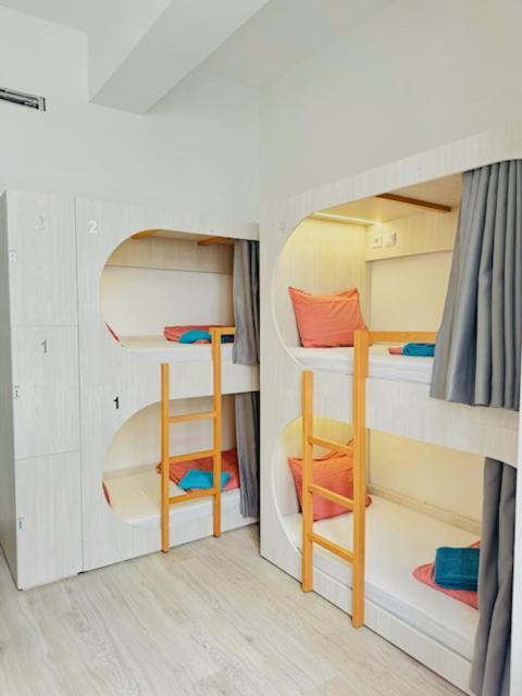 Fantasy Hostel ปอร์โต ภายนอก รูปภาพ